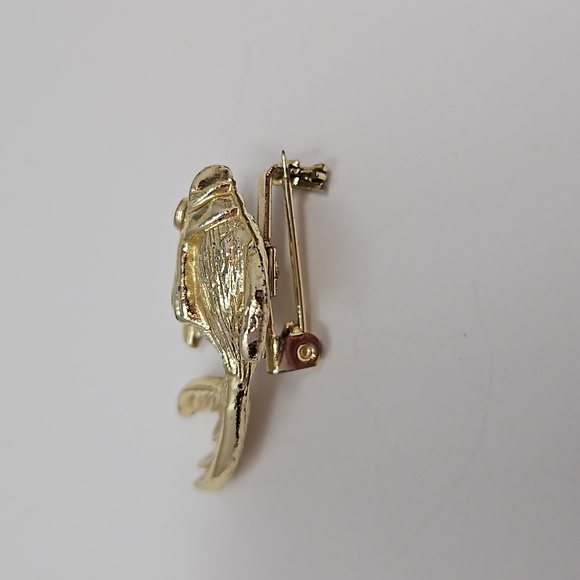 Vintage Volupte Fish Brooch Pin Gold Tone Small - Picture 3 of 12
